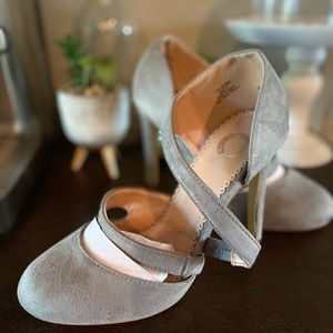 Zeera Pump - Brand new! Never worn!!! Love them, they were just the wrong size!